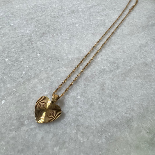 90’s Heart Necklace